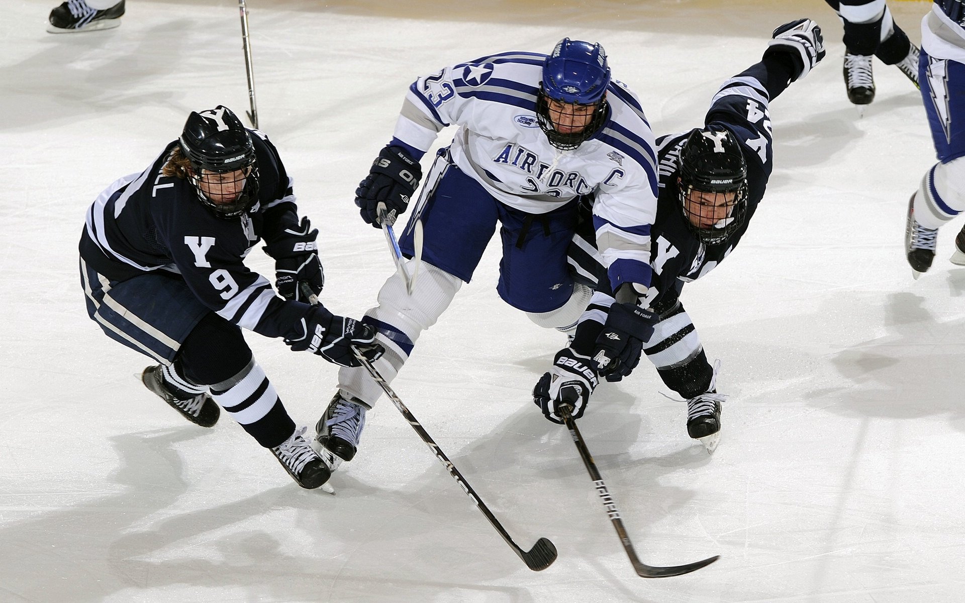 爱游戏体育在线赛事-【洋基的防守大跃进】如何减少失误成取胜关键,你知道洋基队为什么一直会赢吗